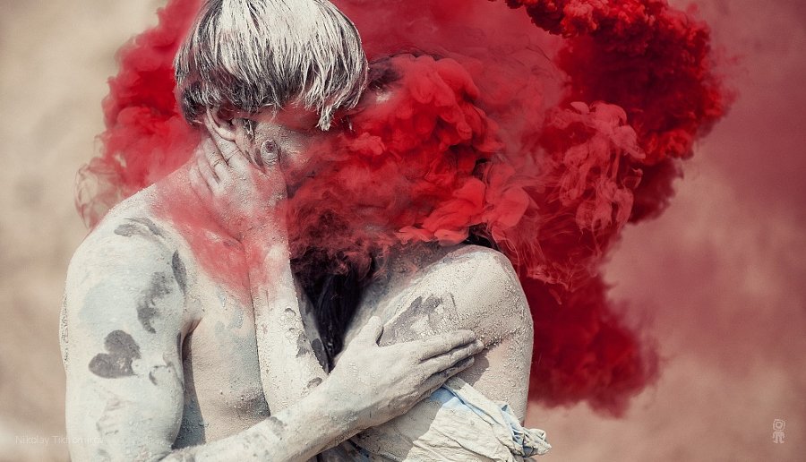 500px's tweet image. 19 Bold Red Photos + Quotes That Caught Our Attention: goo.gl/0rIsqg #RainbowLove #WednesdayWisdom