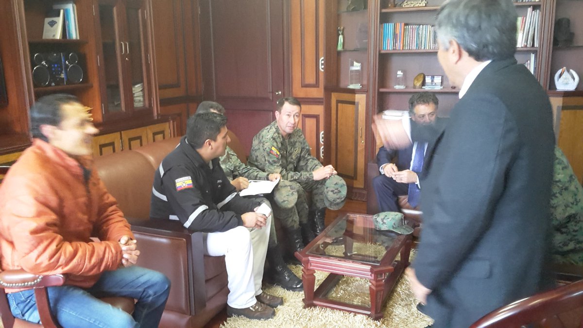 esmilecuador's tweet photo. Delegación @esmilecuador realiza coordinaciones en #UniversidadDeBolivar #Guaranda #MarchaFinal #Julio https://t.co/UNL4p6uN0t