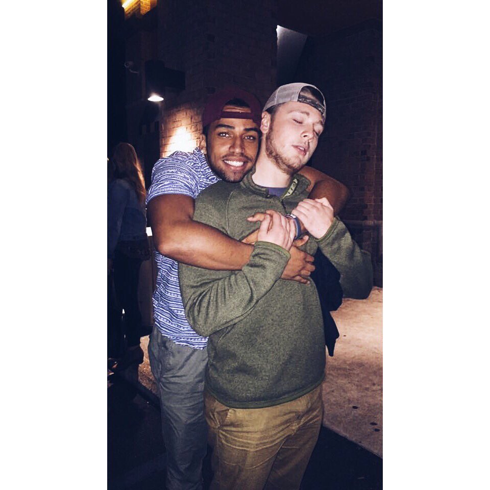 OneLoveDill's tweet photo. #NationalBestFriendsDay just a glimpse within a fraction of a percentage taken from just a piece of my squad😎✊🏽😈🙏🏽💯 https://t.co/5WdzlFVbLo