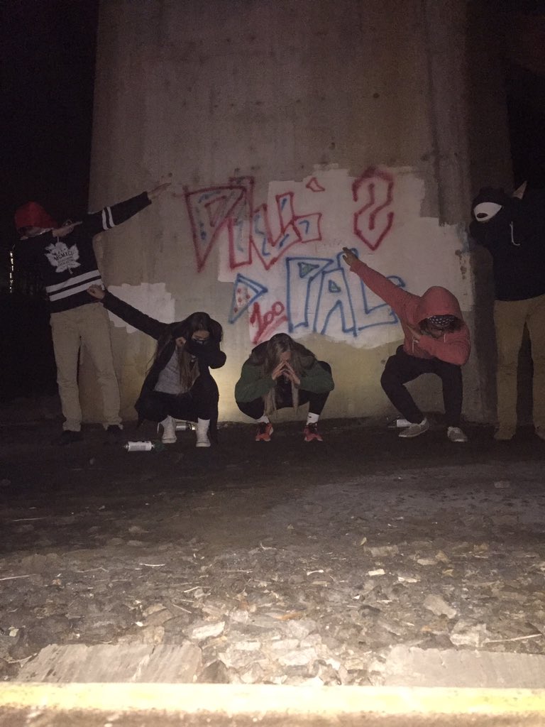 OneLoveDill's tweet photo. #NationalBestFriendsDay just a glimpse within a fraction of a percentage taken from just a piece of my squad😎✊🏽😈🙏🏽💯 https://t.co/5WdzlFVbLo