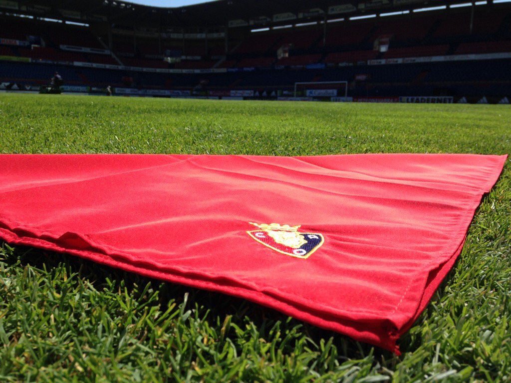 nngg_navarra's tweet photo. Gran afición, gran equipo, gran resultado!! Enhorabuena @CAOsasuna!! #OSAvNAS #ElSadar #TodoAlRojo https://t.co/t0CFAe3oNO