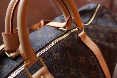 tropchicpascher's tweet photo. nouvel article sur le blog : bon plan mode ===> https://t.co/cPpb05dsva 
#beauplan #mode #fashion #braderie #luxe https://t.co/V39O9MySpW