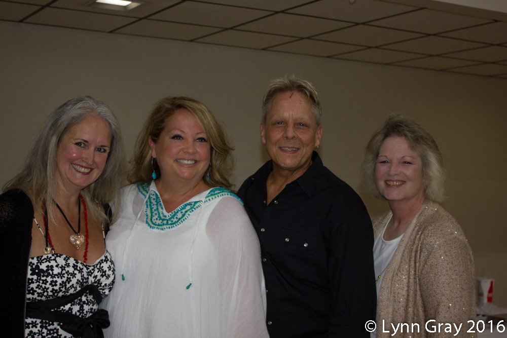 Lynn Gray tweet media
