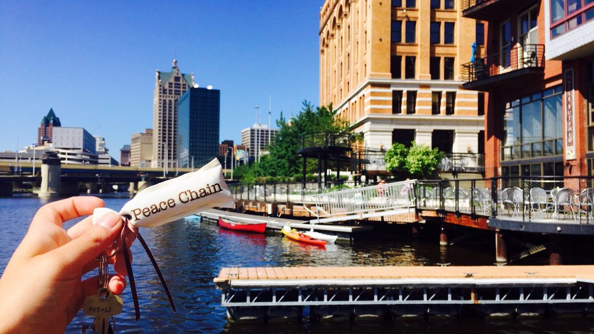 thepeacechain's tweet photo. Days off work are meant for peaceful exploring! #thepeacechain #peacechain #milwaukee #boats #explore #peaceful https://t.co/6i3Z7ycKl6