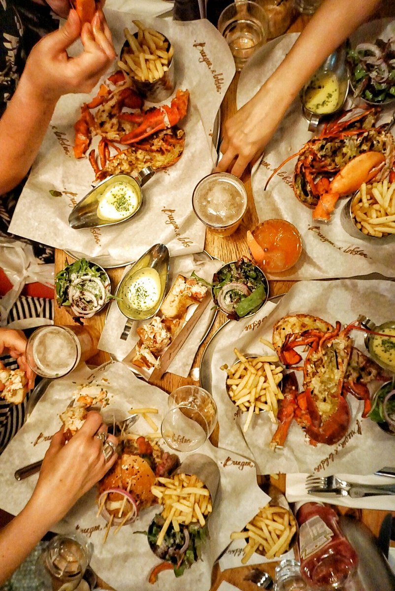leylakazim's tweet photo. Stop 3: @burger_lobster π¦π°π¦π @2_Forks @Zapper_UK @jamieklingler @JennaleeWright #ZapperCrawl https://t.co/ee1ZYmfsbM