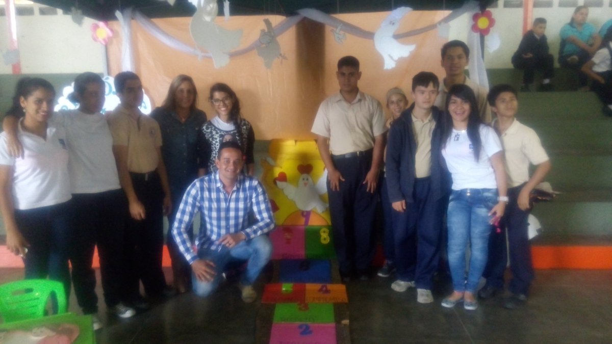 codennat's tweet photo. #ExpoDednna2016 cierre de proyectos de las Defensorías Educativas @rodulfohumberto @SilvaEleazarL @MPPEDUCACION https://t.co/kXOTyhkWqq