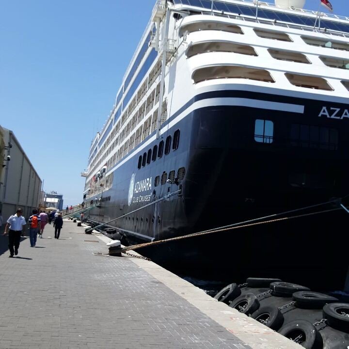 Liveboatcruises's tweet photo. Azamara Quest ormeggiata a Gibilterra . #videonave #gibilterra #azamaraclubcruises #azamaraquestcruise #cruisingthe… https://t.co/oNVXLr0zua