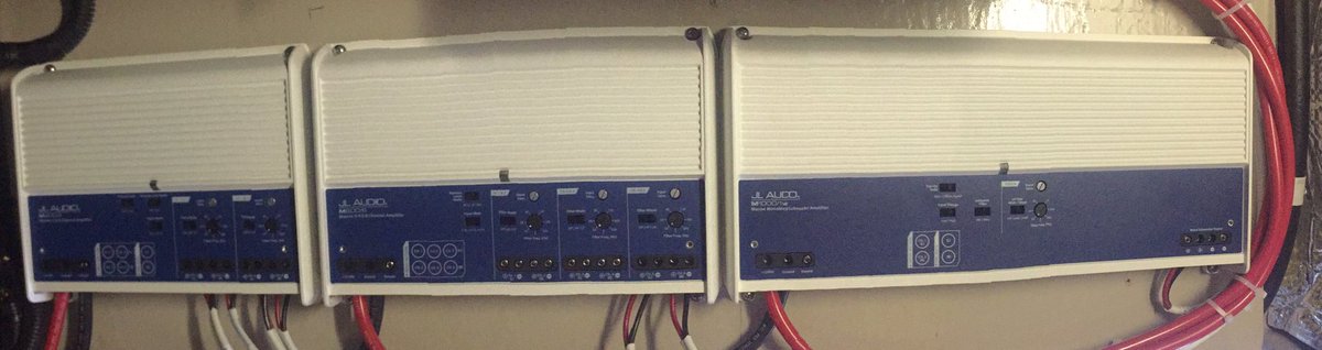 IntegratedMSys's tweet photo. #99problems but sound ain't 1. New system for a @SeaRayBoat L590 Fly.  @JLAudio.  Watch for more pix coming soon. https://t.co/dFvNJzCHLf