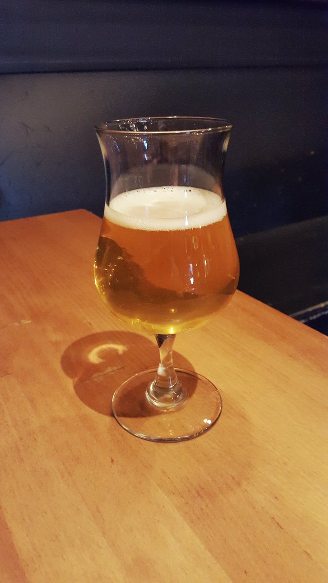 eatyourpizza's tweet photo. Oh dear, this @PerennialBeer #foeder #saison is still tasting delicious, even after all the #Savor2016 mayhem! https://t.co/ofoMjInk6V