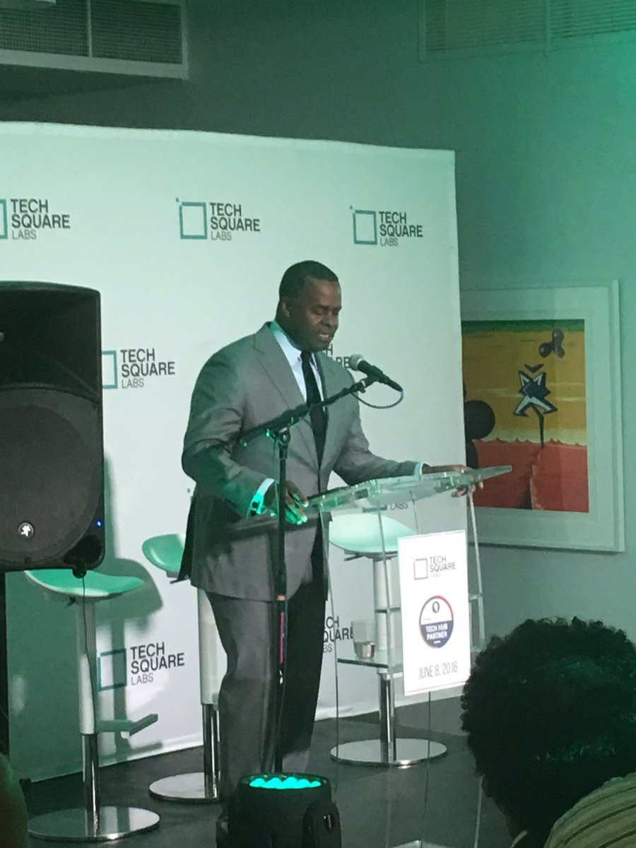 AshuJoshi's tweet image. Mayor @KasimReed speaking at #TechSquareLabs