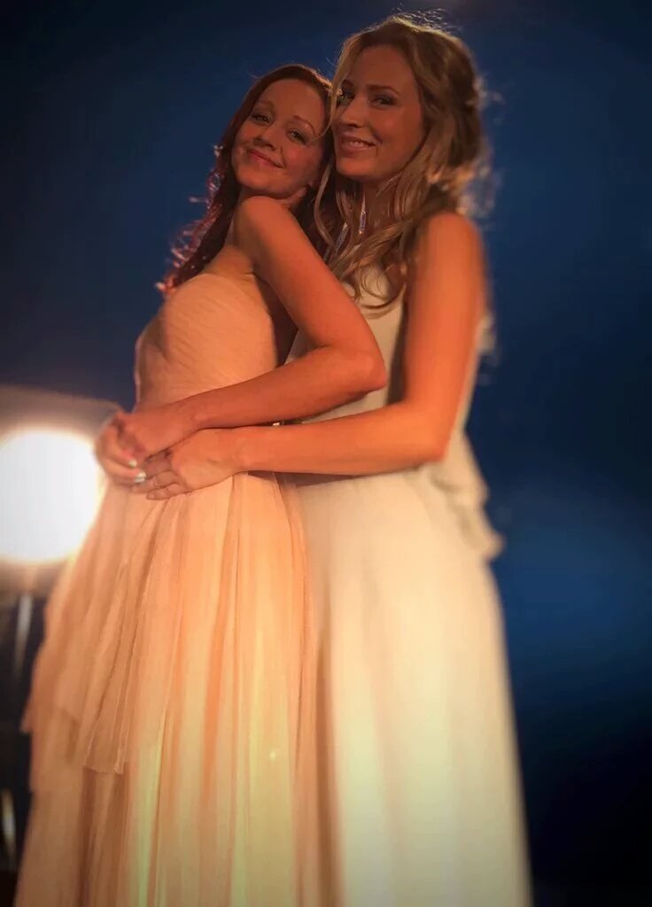 nystagmuses's tweet photo. #Beautiful #CuteLadies :) #retwitters #likeforfolow #rtforfollow @LindyBooth @BethRiesgraf #TheLibrarians #Leverage https://t.co/gDxzHx040j