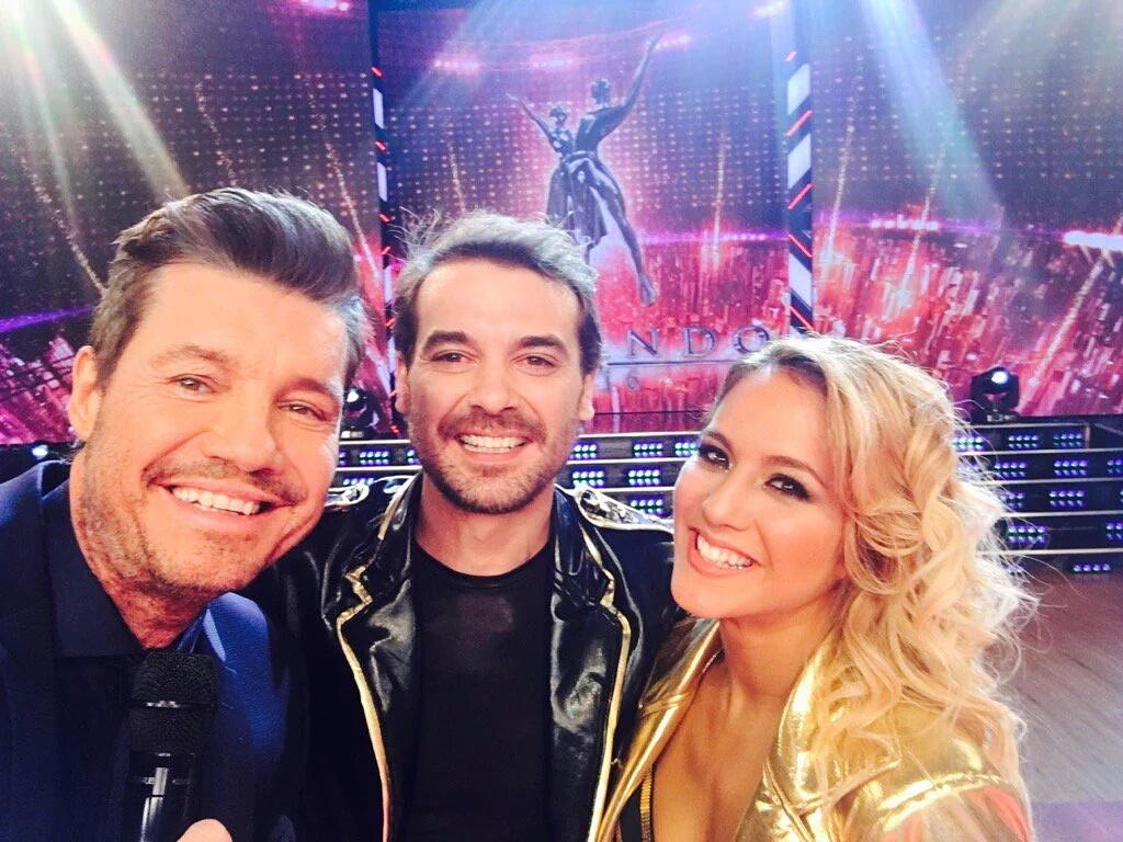 VignistasOffi's tweet photo. La Mejor Selfie Asta Ahora
Vamos Que La 
Rompen Superamos 
Los 50 Rt Con esta Foto https://t.co/wL7IHJ9ZYW