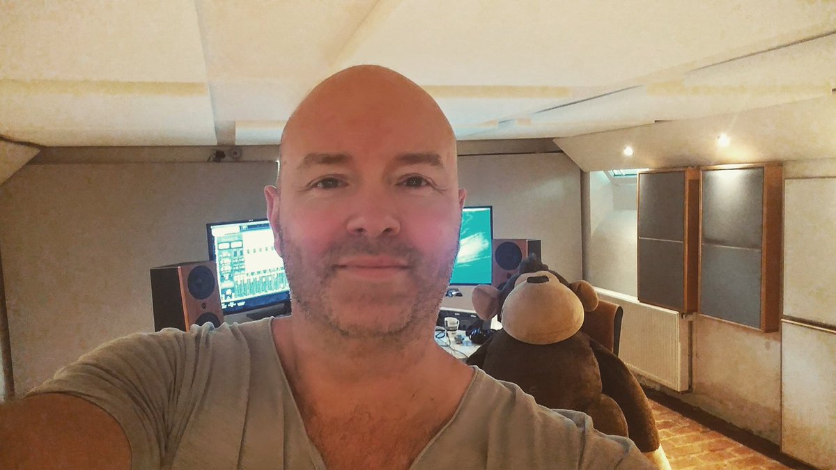 CJStoneMusic's tweet photo. Last hands on "Everytime". New  Single together with the mega talented guys "Microsonica" from Barcelona. #cjstone https://t.co/O5X919YAmP