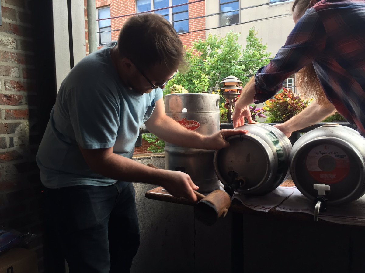 ManayunkBrew's tweet photo. We're kingpin for the 2nd year in a row! Summer Paradise w/ blueberries kicked in 12 mins! https://t.co/wDaE8cFPOO https://t.co/2rX5xFaKs0