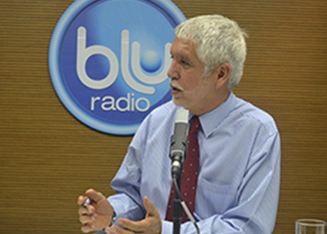 BluRadioCo's tweet photo. Vicefiscal investigará a Peñalosa por presunta falsedad en documento público https://t.co/a3wejTycjP https://t.co/YUjPyI8qRl