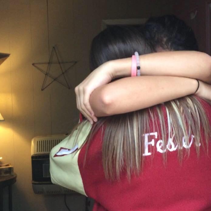 Billy_014's tweet image. happy national bff day! love all of y'all 💟