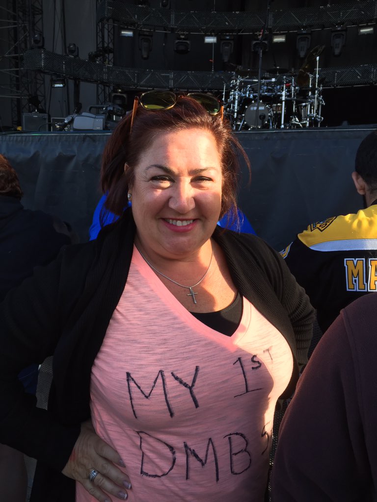 @JeffCoffinMusic <a href="/bt_dmb/">Boyd Tinsley</a> <a href="/SLessard/">Stefan Lessard 🌊</a> I brought my Mom to the show tonight, see if you can spot her!