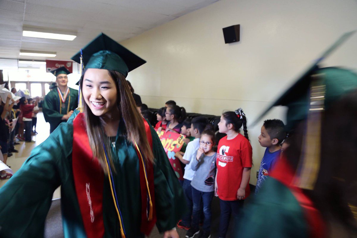 salemkeizer's tweet photo. McKay HS seniors returned to their old school to put on parade for current Swegle Elementary students @scotsmandaily https://t.co/4K613JhDfZ
