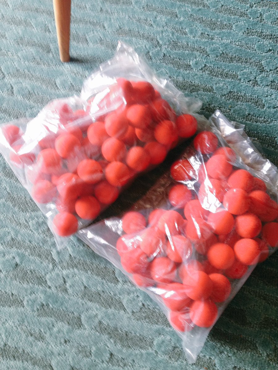 magicofmchugh's tweet photo. Bags of #spongeballs what to do? #magickids #RanchoMirage https://t.co/mfA5LhZ9fP