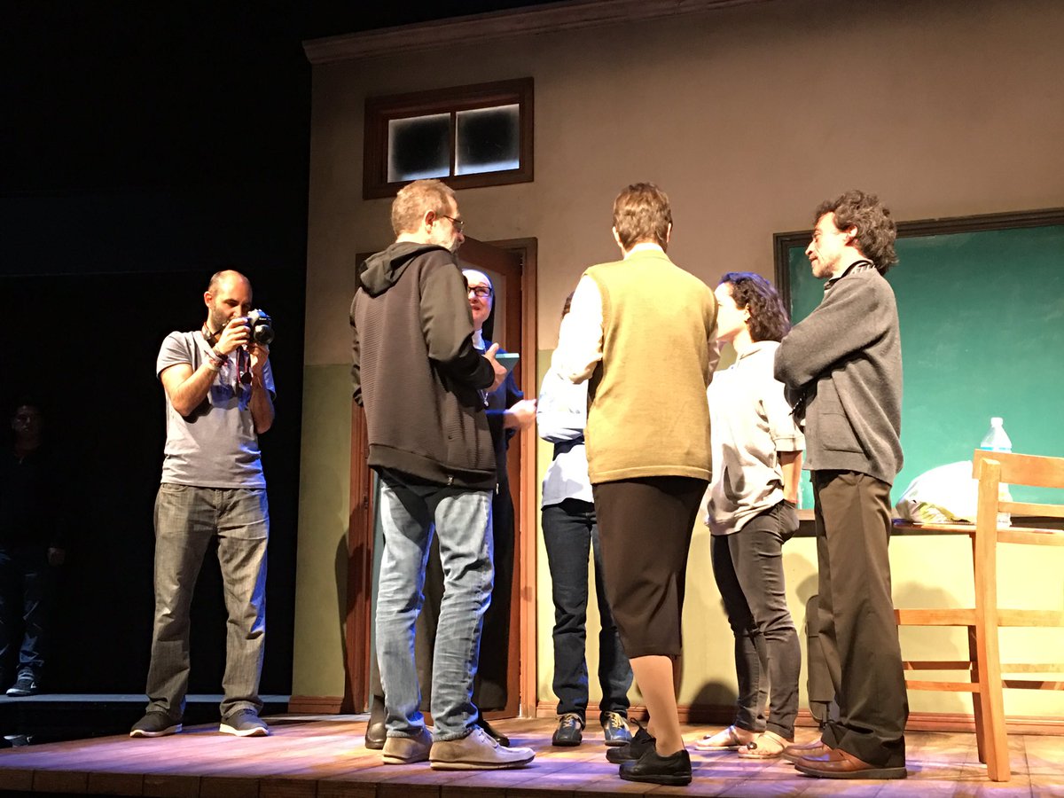 El gran fotógrafo <a href="/zonymaya/">Zony Maya</a> tomando memoria en ensayos de <a href="/sanchezhuertamx/">SanchezHuertaTeatro</a> <a href="/teatro_milan/">Teatro Milán</a>. Arrancamos este viernes!!