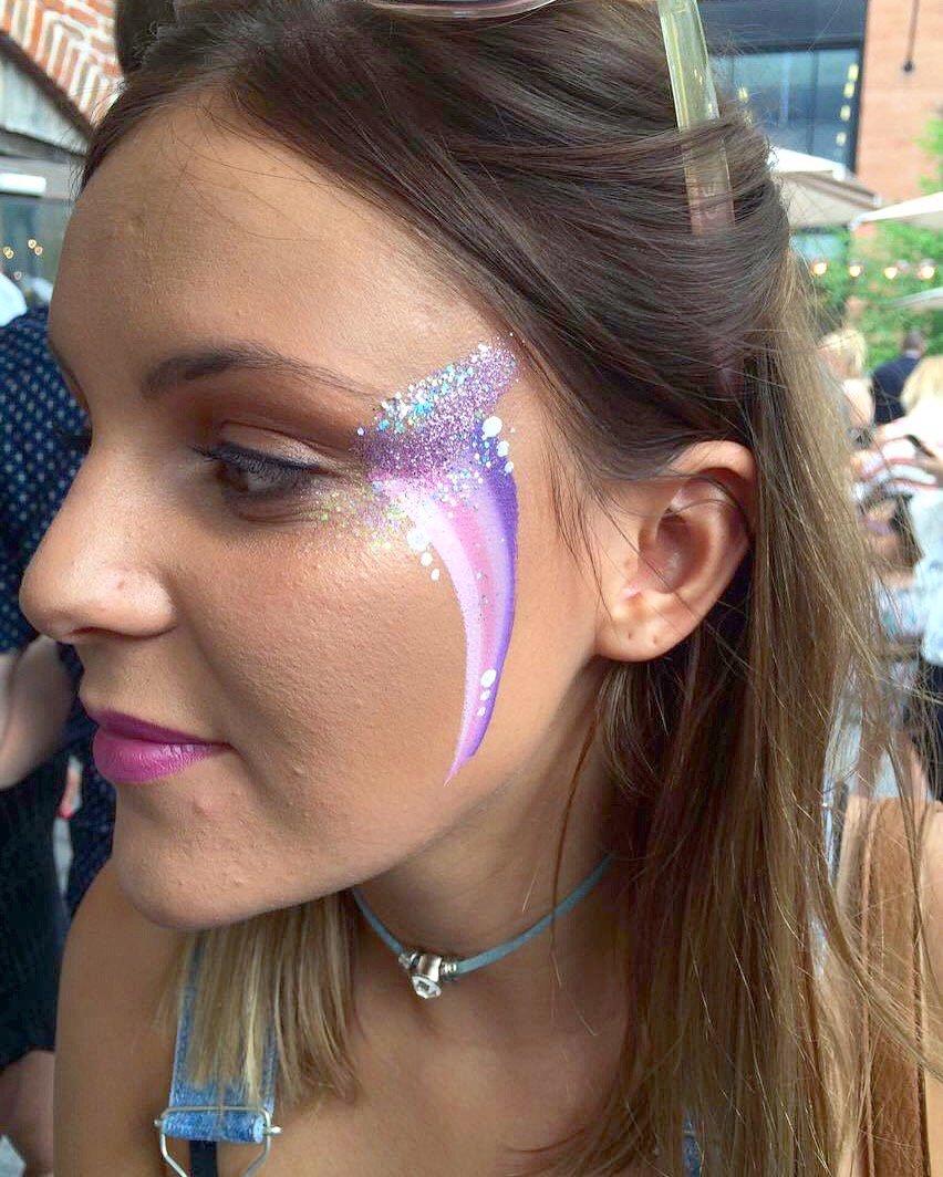 FaceBoxBoutique's tweet photo. Our glitter unicorn rainbow eye design for #spinfest @TheOastHouseMcr ! #manchesterevents #facepainting #glitter https://t.co/uldvEaTj0D