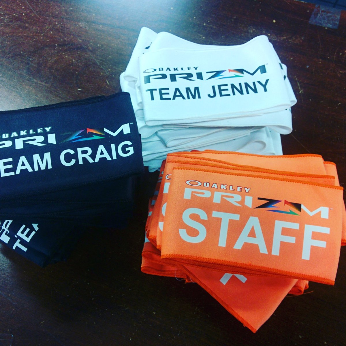 FIELfairdeal's tweet photo. Imprintable armbands! #promoswag #eventbase #teambuilding #teamcolors #school #concerts #marathon #volunteer #fiel https://t.co/rZzk7vI3In