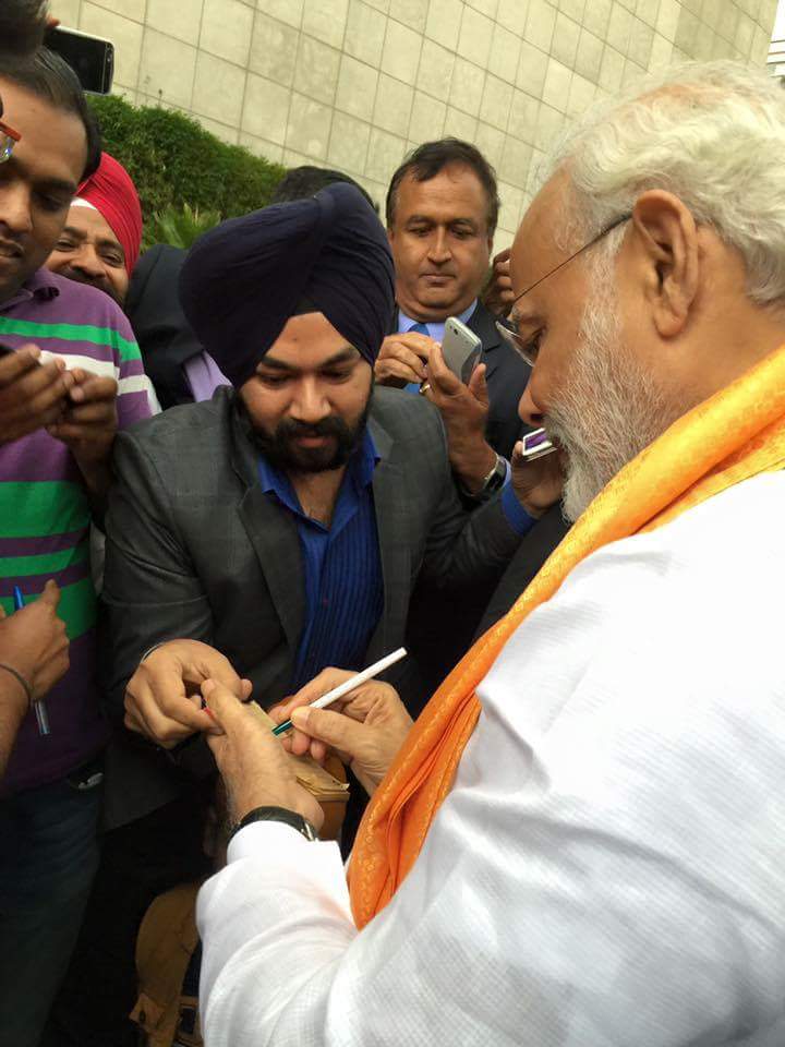 BhagwaBalak's tweet image. #ModiInMexico