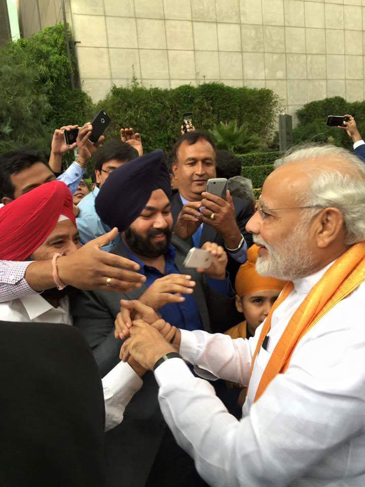 BhagwaBalak's tweet image. #ModiInMexico