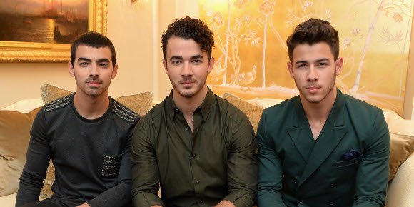 Os Jonas Brothers podem voltar a trabalhar juntos mais cedo do que você imagina  todateen.com.br/teenweek/os-jo…
