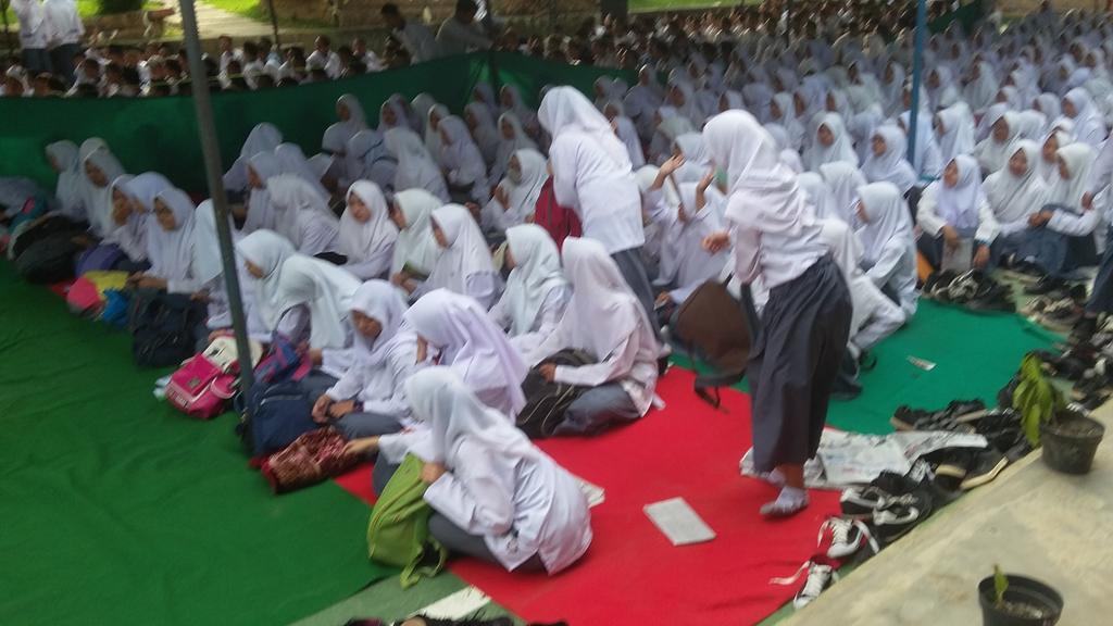 OSIS11PLG's tweet photo. Pesantren Ramadhan SMA Negeri 11 Palembang hari pertama😊 https://t.co/ZrWPAIBZJa