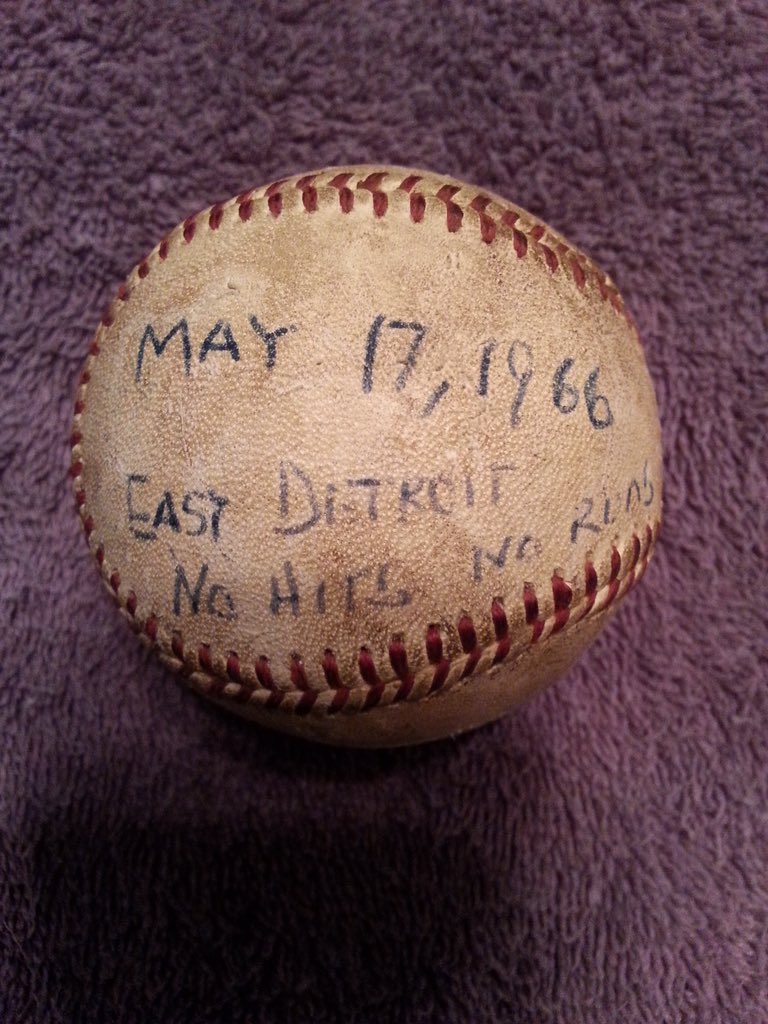 PHNHuskyBasebal's tweet photo. Brett Manis-1st to win Tom Stafford/ Steve Campau Pitching Award. Tom threw 1st PHN no hitter. Steve 9-0 in playoffs https://t.co/3Z6EgTi1B8