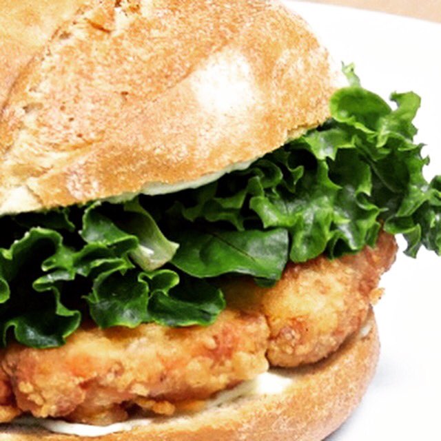 De pollo y con mucho sabor !!!! Calle 72 . Full de todo . Maracaibo.