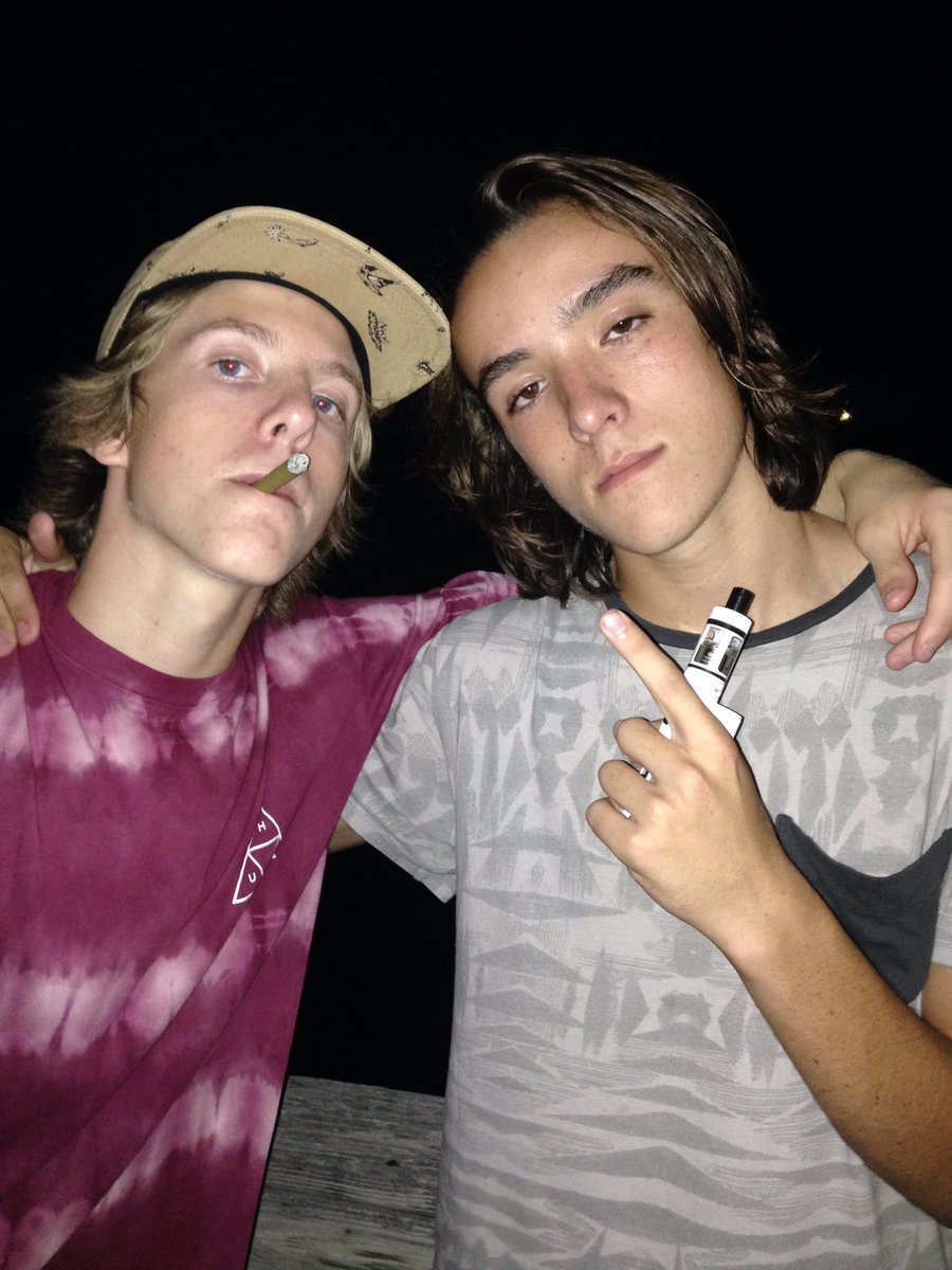 trevbev_10's tweet photo. Kevin's my favorite #NationalBestFriendsDay @costello_ethan https://t.co/3VYjP9osg3