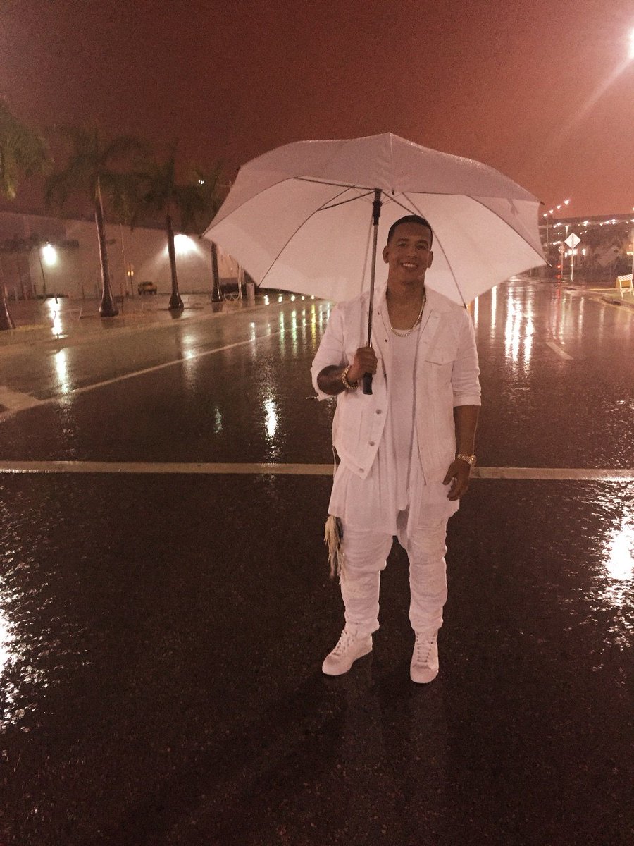 daddy_yankee's tweet photo. The white angel 😈 https://t.co/IEcMycfcHu