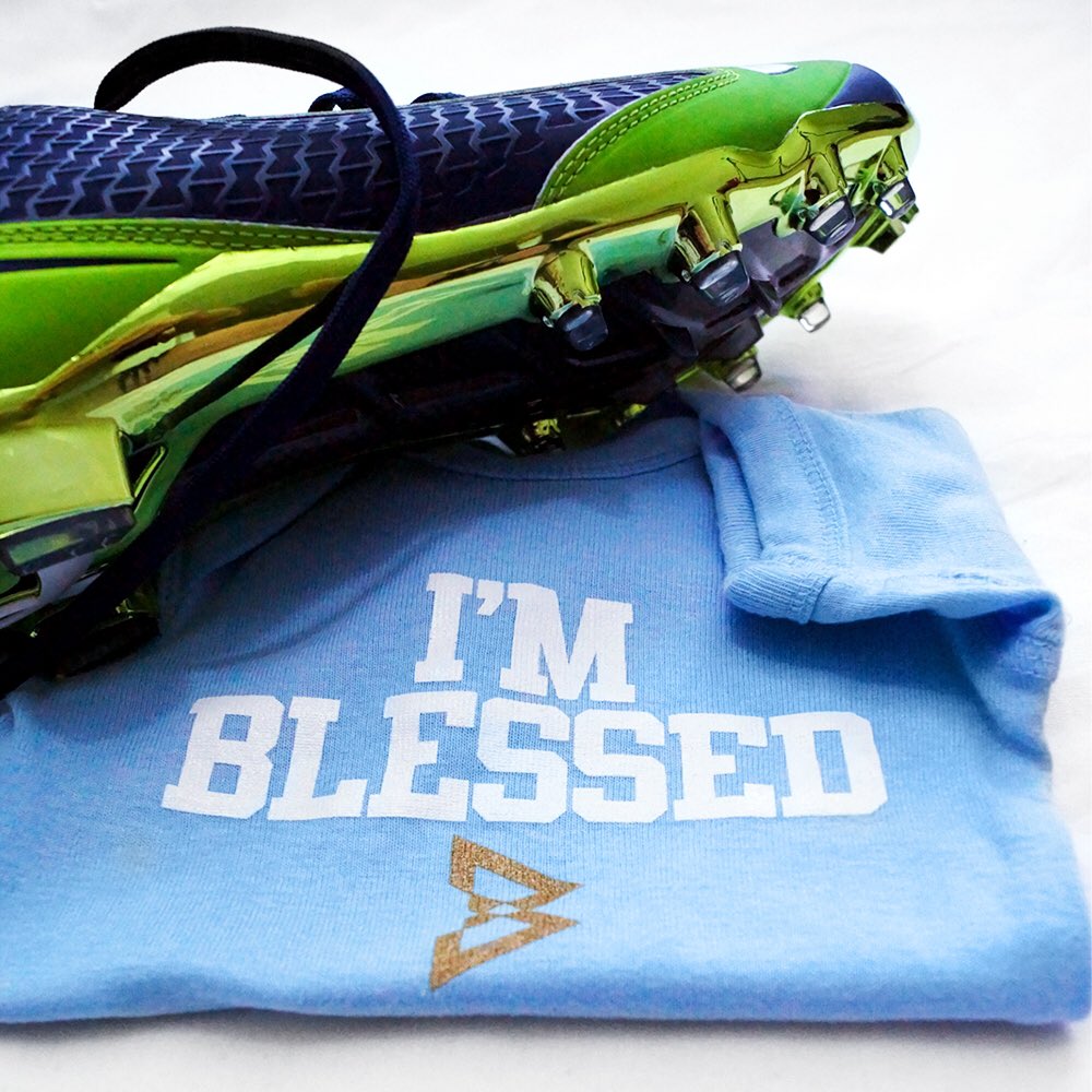 beastmodestore's tweet image. Now that Marshawn is retired, we ready 4 the next #beastmode. Baby onesies now available. bit.ly/1RADCVw