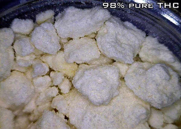 GeniusPothead's tweet photo. Pure THC (98%) https://t.co/aNKL3vU9Eu