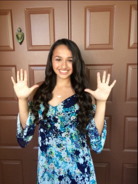 TLC's tweet image. Jazz is back NOW! So is #JazzHands! For every photo shared we'll donate $! to support transgender youth! #IAmJazz