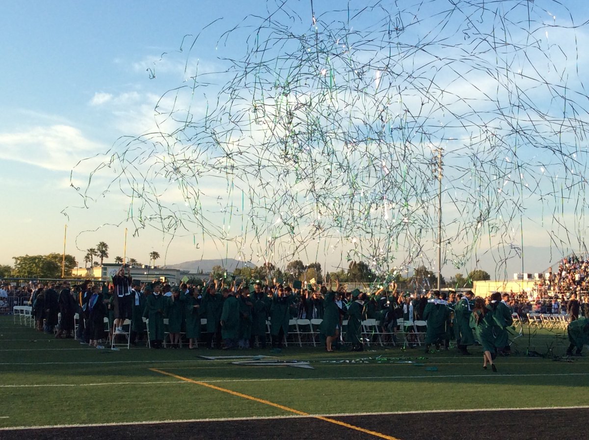PerrisHigh's tweet photo. A great way to end the year. Congratulations #phs2016 graduates https://t.co/DkftjMAWHl