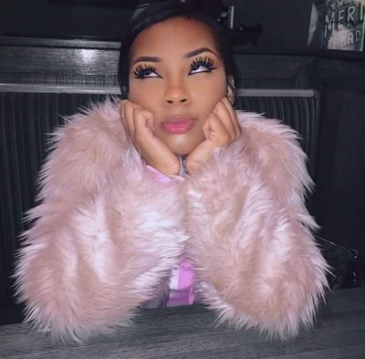 allure_essence's tweet photo. "When your a princess but you aren't getting ya way." 😒👑✨ https://t.co/KZhYXWMJkR