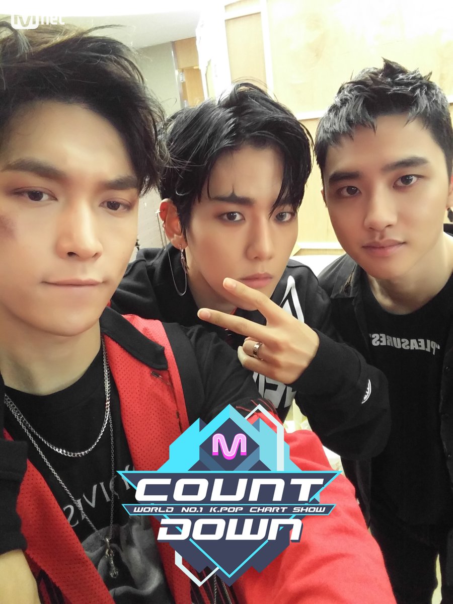 OfficialMwave's tweet photo. #EXO at #MCOUNTDOWN! We've been waited for this! #StayTuned at https://t.co/Pq4jchJTUt https://t.co/znCYdNvSse