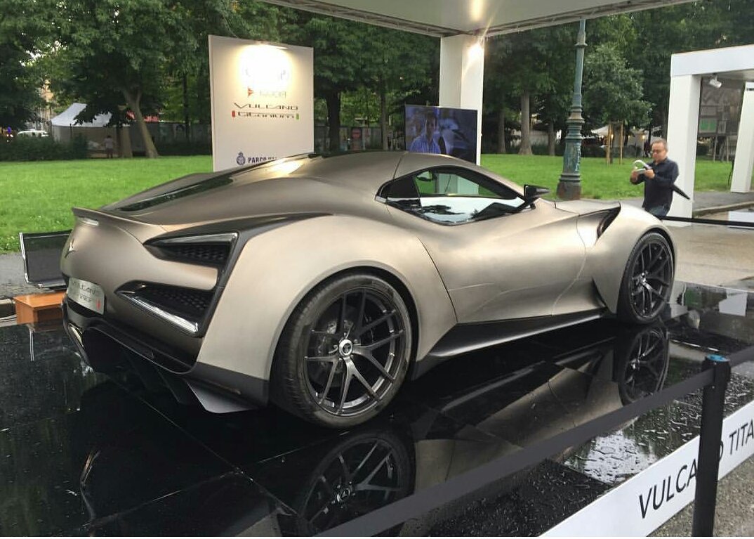 GianniTacchini's tweet photo. La sportiva Vulcano Titanium di @IconaVulcano al #SaloneAutoTorino @parco_valentino #Torino foto by IG rallebriatore https://t.co/3zCoymPG7j