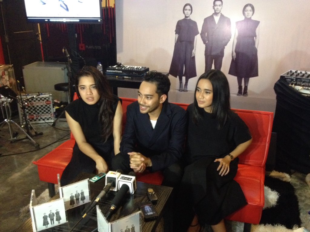 Happy #1YearOfStronger! 💪🏽 (June 9, 2015) We❤️You <a href="/gamal1990/">gamal 1990</a> <a href="/TapiheruAudrey/">TapiheruAudrey</a> <a href="/AbigailCantika/">Cantika Abigail</a> <a href="/GAC_music/">Gamaliél Audrey Cantika</a> #GACstronger