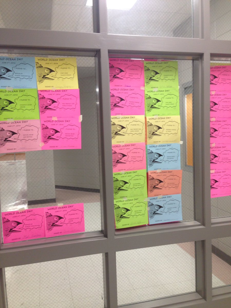 Duff_SciLRHS's tweet photo. Happy World Ocean Day!! LR students pledge to improve their habits.#48DaysofBlue https://t.co/4lm1NXKOaj