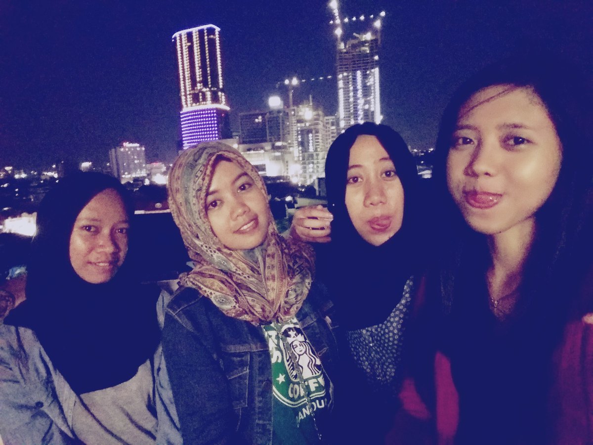 IndahOctaa's tweet photo. Hay guys.. ngabuburit yukk. https://t.co/xOlAjrWMGS