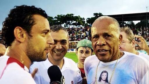 Olha Dada <a href="/LeopoldoAE/">Leopoldo Siqueira</a> e <a href="/fredgol9/">Fred Guedes</a> em Tchó tchó