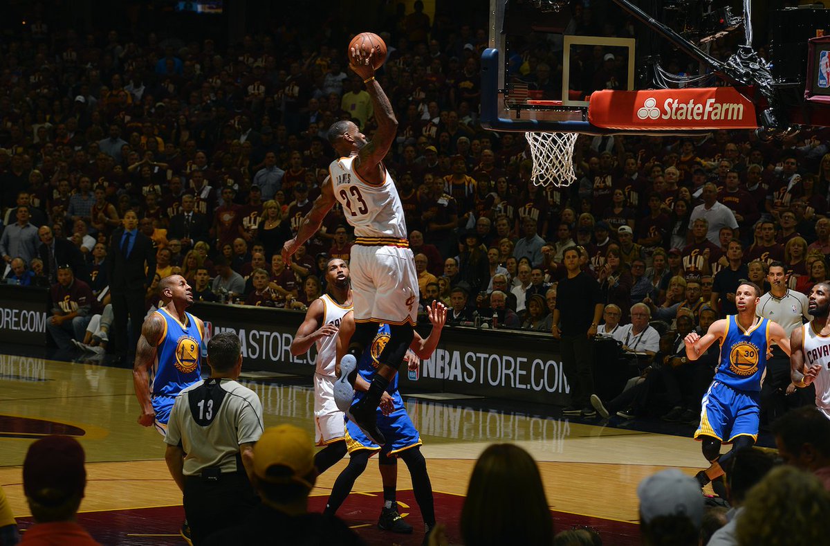 BleacherReport's tweet photo. Flight 23. https://t.co/Tu8L60Wrz8
