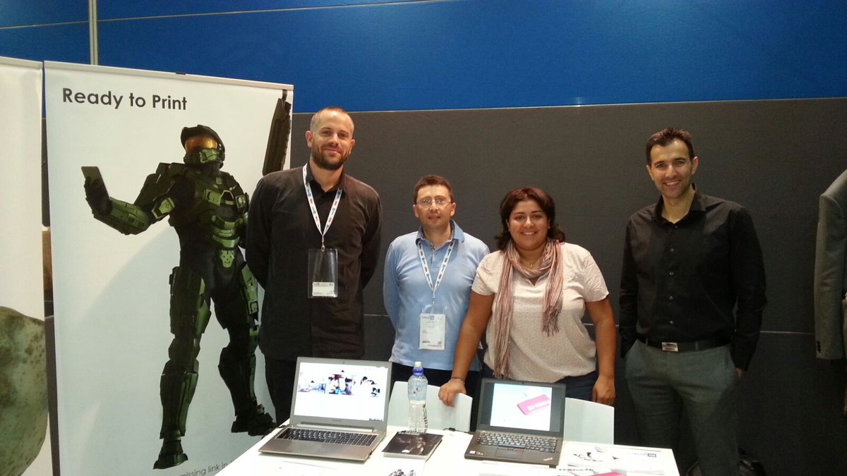 NandoPerales's tweet image. Happy to share @FABulous_FI booth with @3Dkumo Thanks Valentina &amp;amp; Pasquale for the support #M3workspace #3dprinting