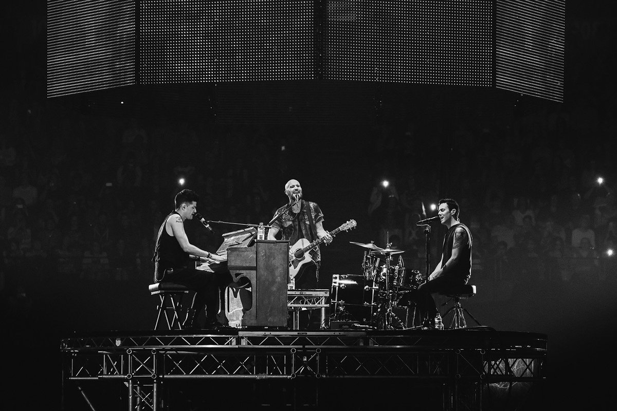 What a tour… Epic show in Manchester last year 🇬🇧