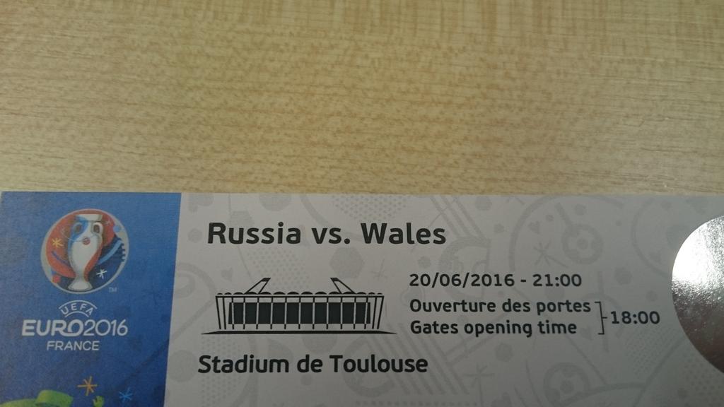 SmileePT's tweet photo. #Boom @AJ_Andrew #euro2016 #herewecome .
Hope @TheBigfellainc doesn't notice this Tweet in his timeline #brokenarse https://t.co/sHvWpvXmoN