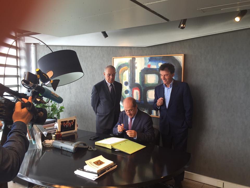 Mercredi 08 juin 2016
Signature d'un Accord de Coopération entre <a href="/_UEMF/">UEMF</a>  et <a href="/imarabe/">Institut du monde arabe</a>